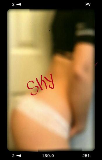, 25  female escort, Killeen