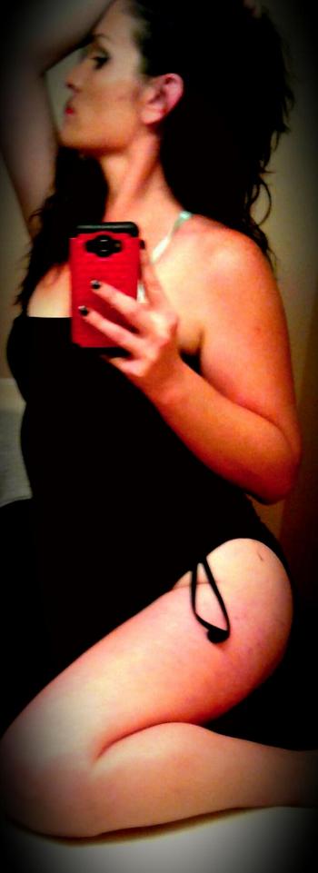 , 28  female escort, Killeen