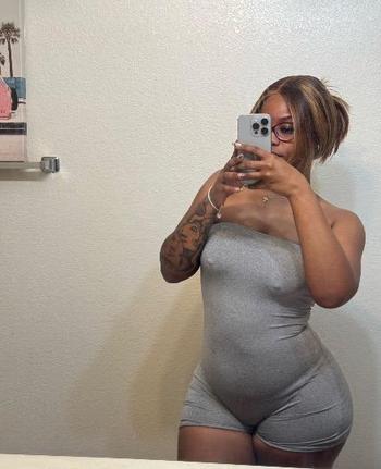 972-776-7619, 23  female escort, Killeen