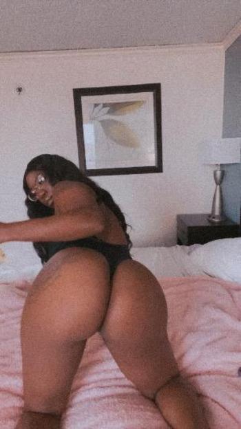 Henny , 24  female escort, Killeen