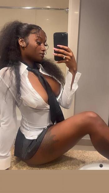Chocolate Drop, 22  female escort, Killeen