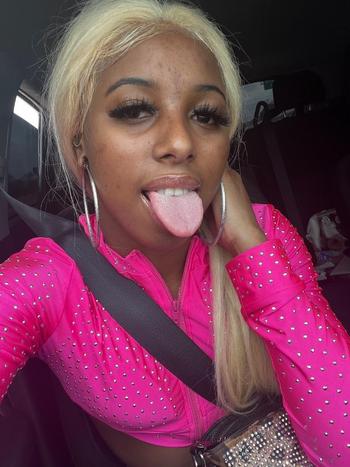 Hennessy , 21  female escort, Killeen
