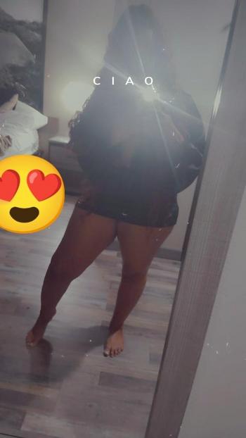 NikkyDee, 32  female escort, Killeen