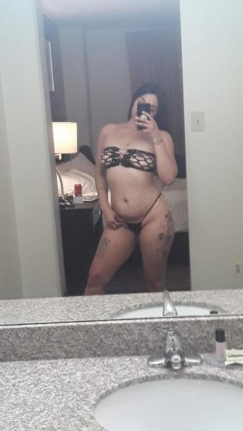 Milly , 24  female escort, Killeen