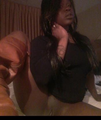 Monique, 35  female escort, Killeen