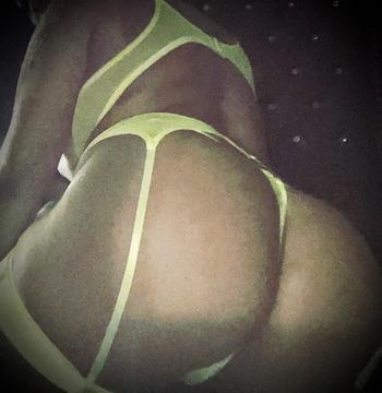Moet, 31  female escort, Killeen